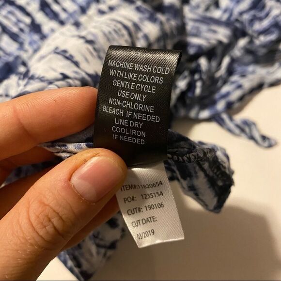 Torrid BLUE TIE-DYE CHALLIS TIE FRONT DOLMAN Cropped TOP Blouse coastal L/0 - Picture 14 of 14